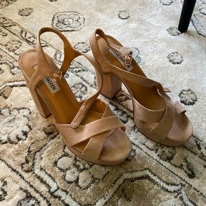 Steve Madden platform sandals